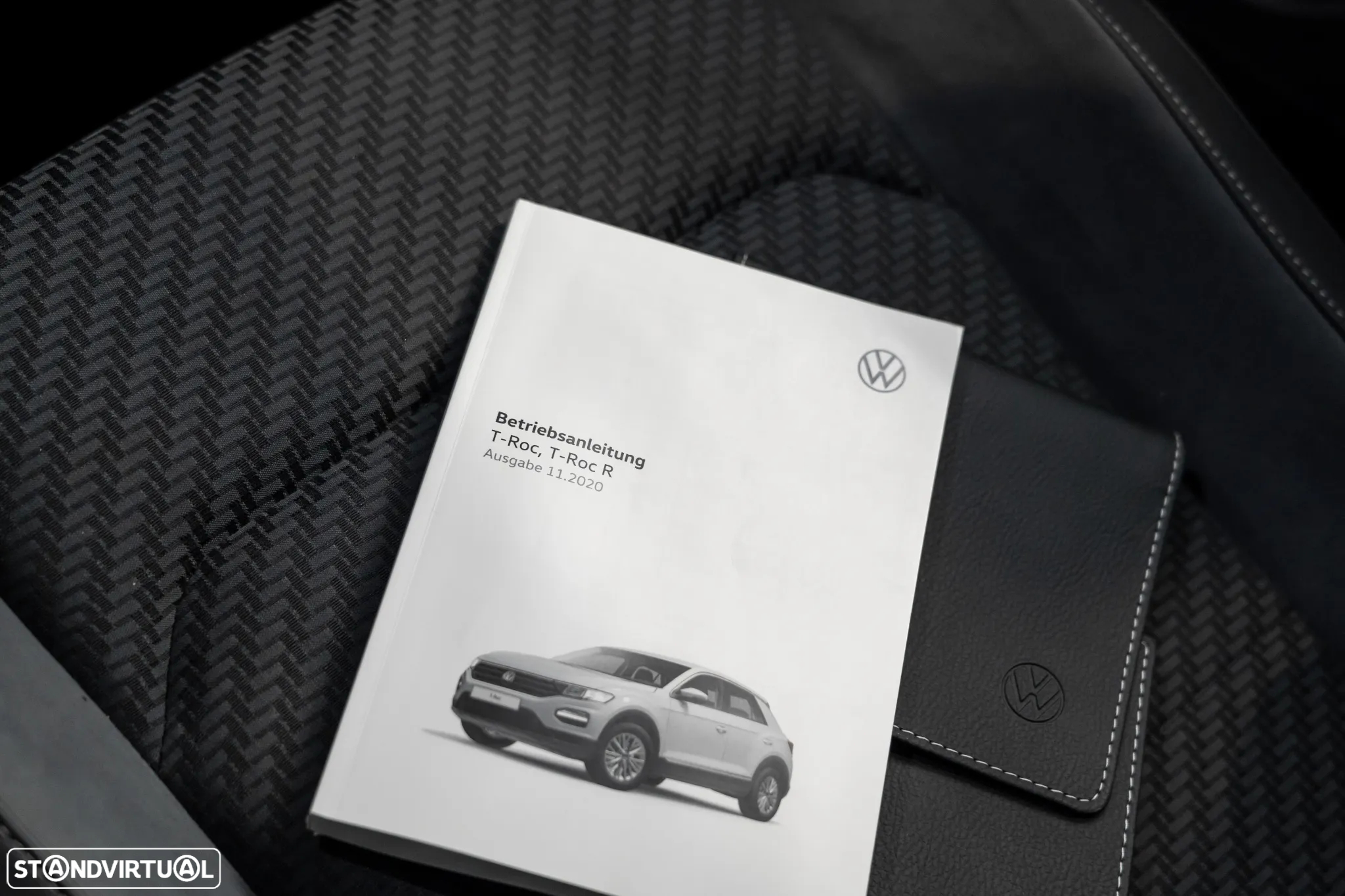 VW T-Roc 2.0 TSI 4M R DSG - 28