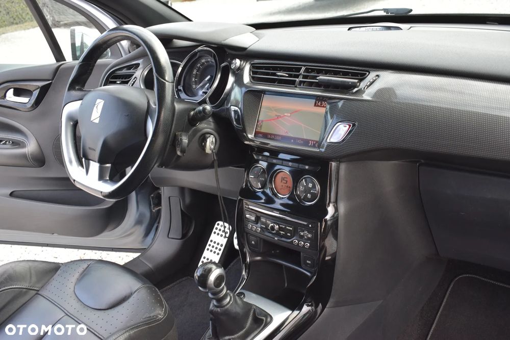 Citroën DS3 1.6 THP SportChic - 11