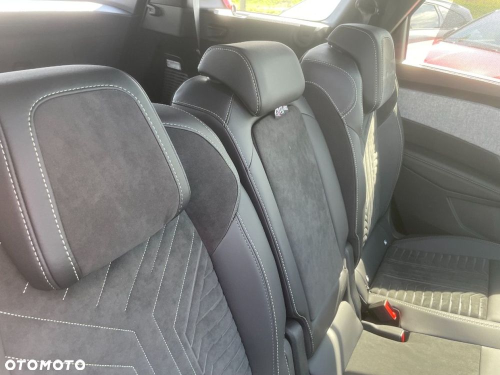 Peugeot 5008 - 13