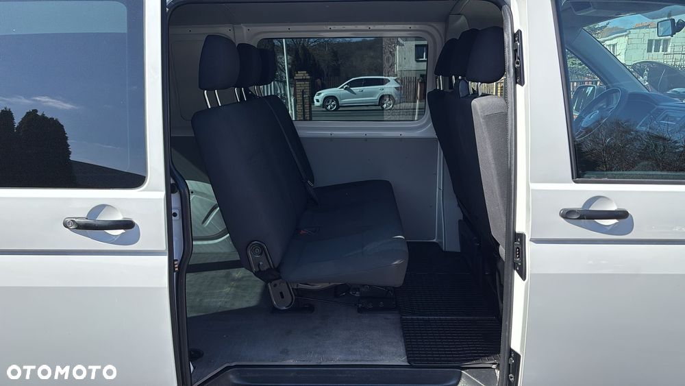 Volkswagen Transporter - 24