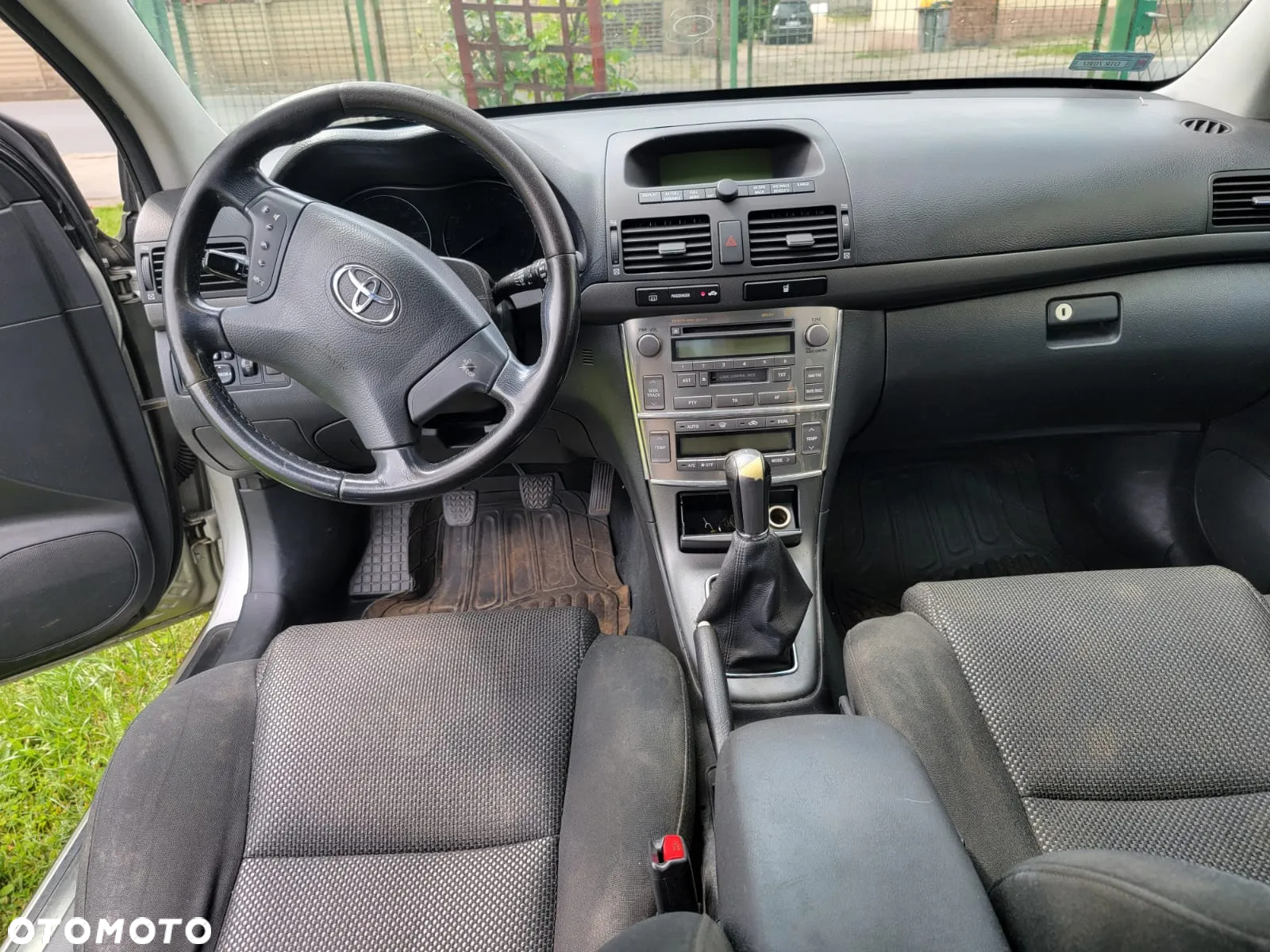 Toyota Avensis 2.0 VVT-i High - 5