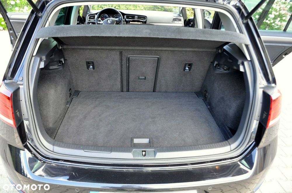 Volkswagen Golf - 40