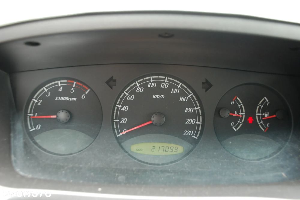 SsangYong/KGM Kyron 200 Xdi Comfort - 17