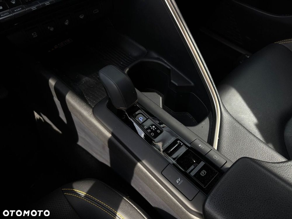 Toyota C-HR 2.0 Hybrid Dynamic Force Executive Premiere Edition - 22