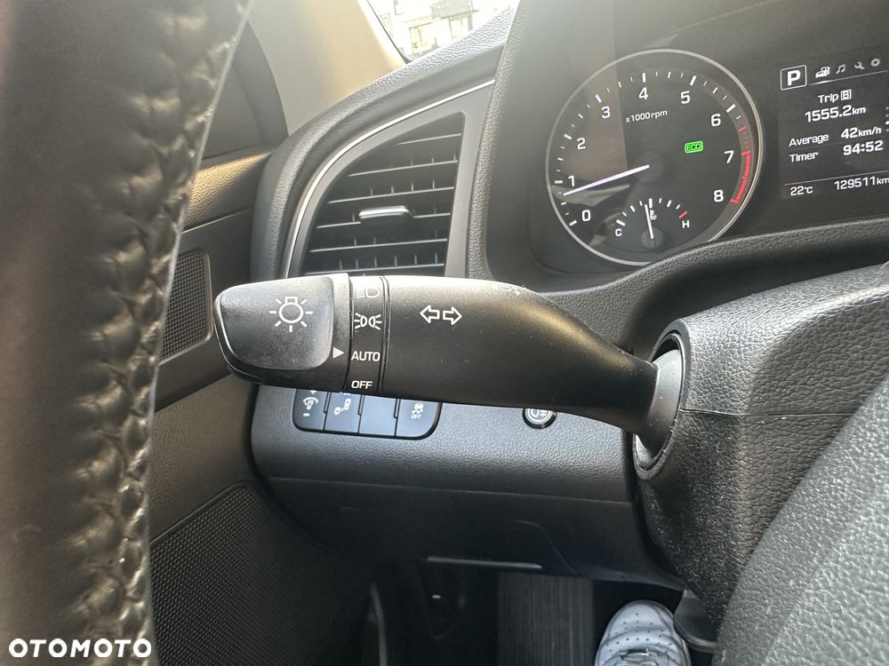 Hyundai Elantra - 26