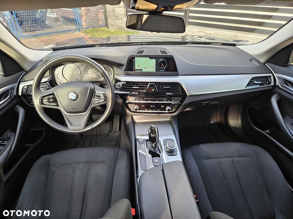 BMW Seria 5 - 26