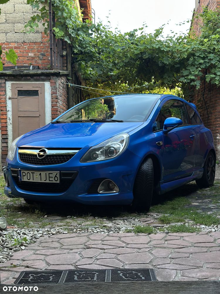 Opel Corsa 1.6T OPC - 2
