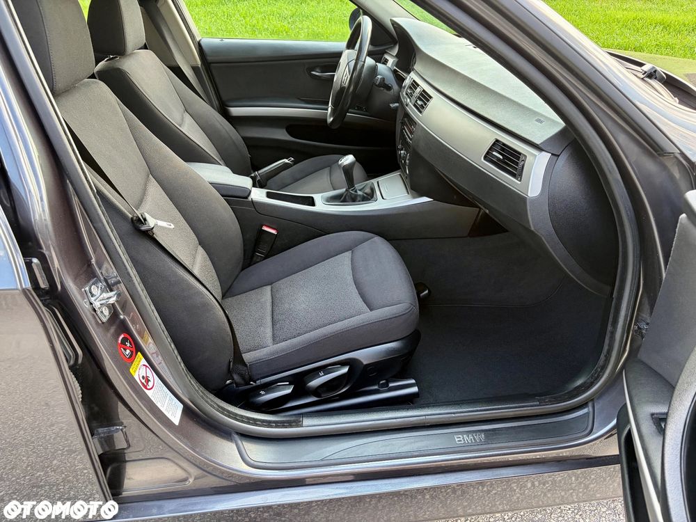 BMW Seria 3 - 19