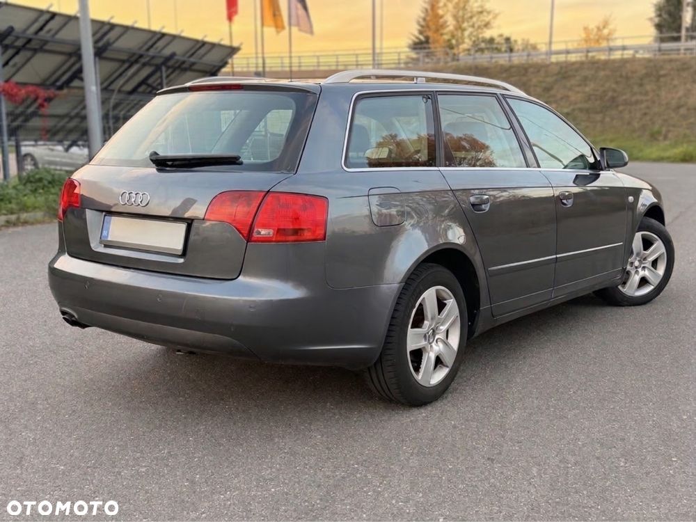 Audi A4 Avant - 4