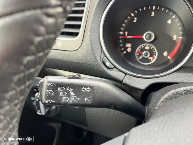 VW Golf Variant 1.6 TDi Confortline - 12