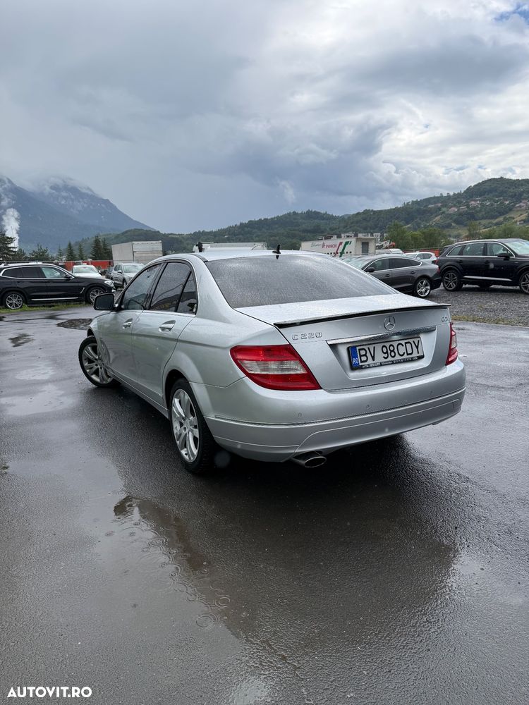 Mercedes-Benz C - 9