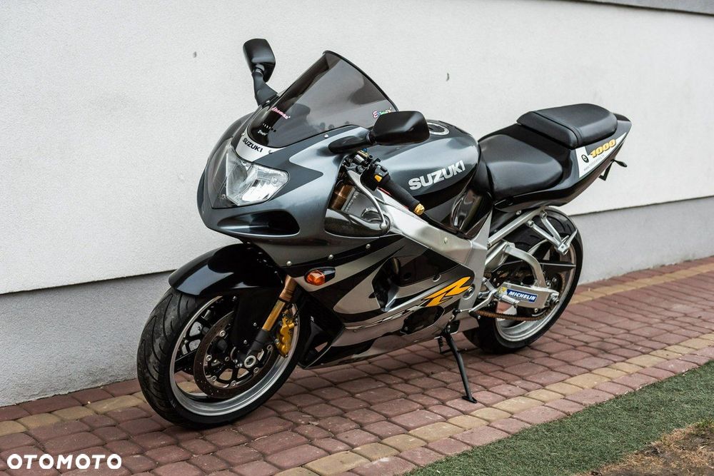 Suzuki GSX-R - 6