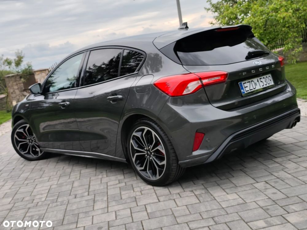 Ford Focus 1.0 EcoBoost Hybrid ST-LINE DESIGN - 10