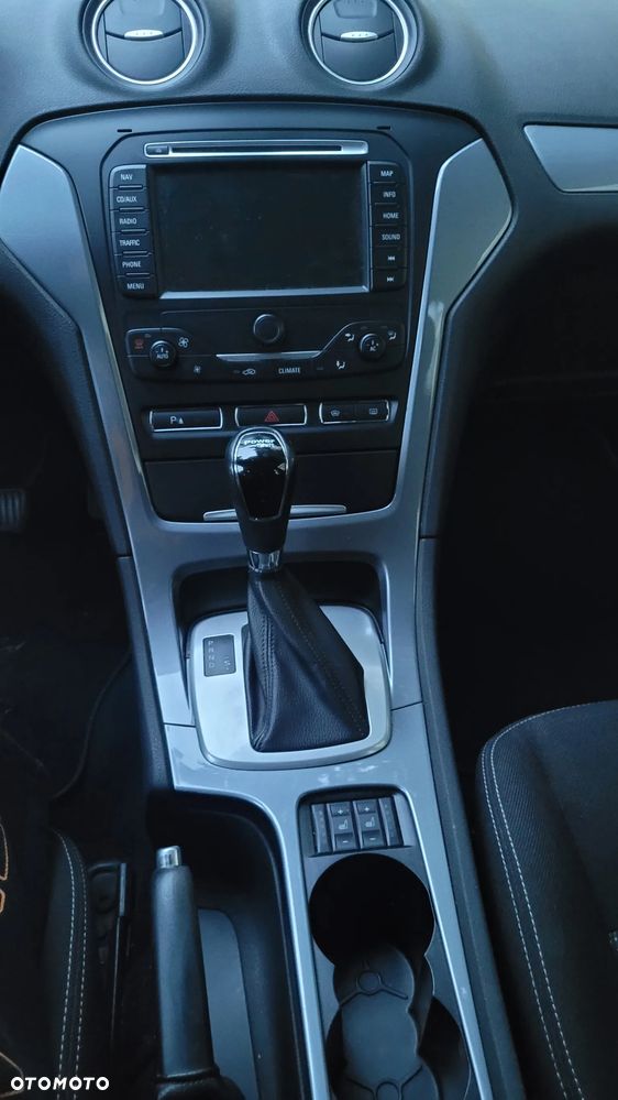 Ford Mondeo - 9