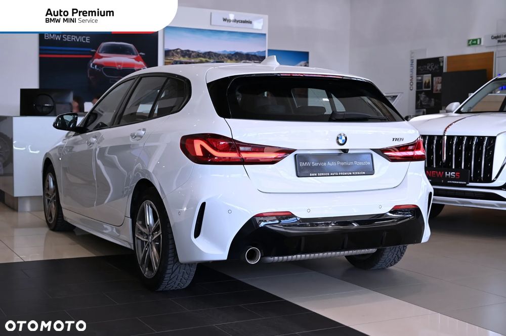 BMW Seria 1 118i M Sport - 8