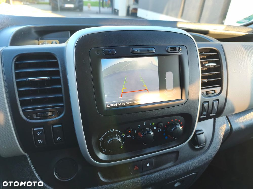Renault Trafic - 13