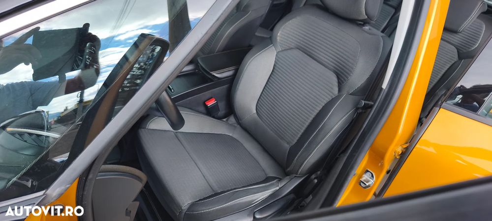 Renault Scenic ENERGY dCi 110 EXPERIENCE - 16