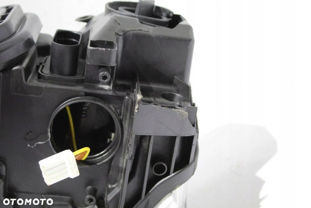 Audi A6 C6 4F0 Lift Xenon Prawy Lampa Przód Prawa Uszkodzona Europa - 6