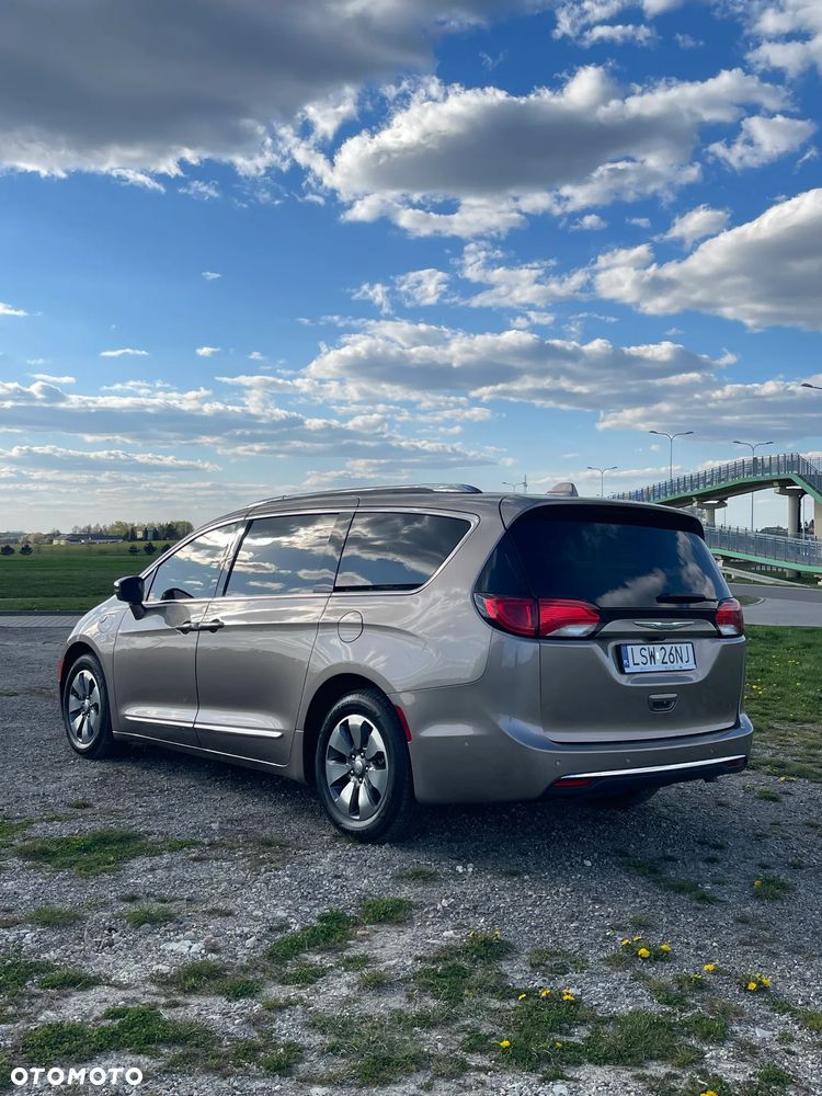 Chrysler Pacifica - 9