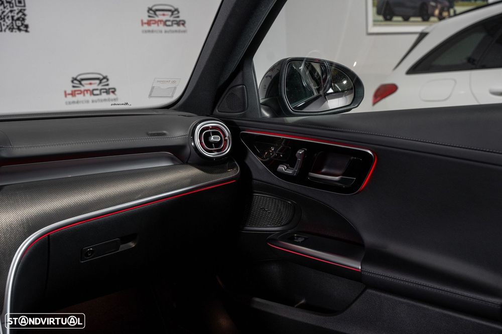 Mercedes-Benz C 300 e AMG Line - 17