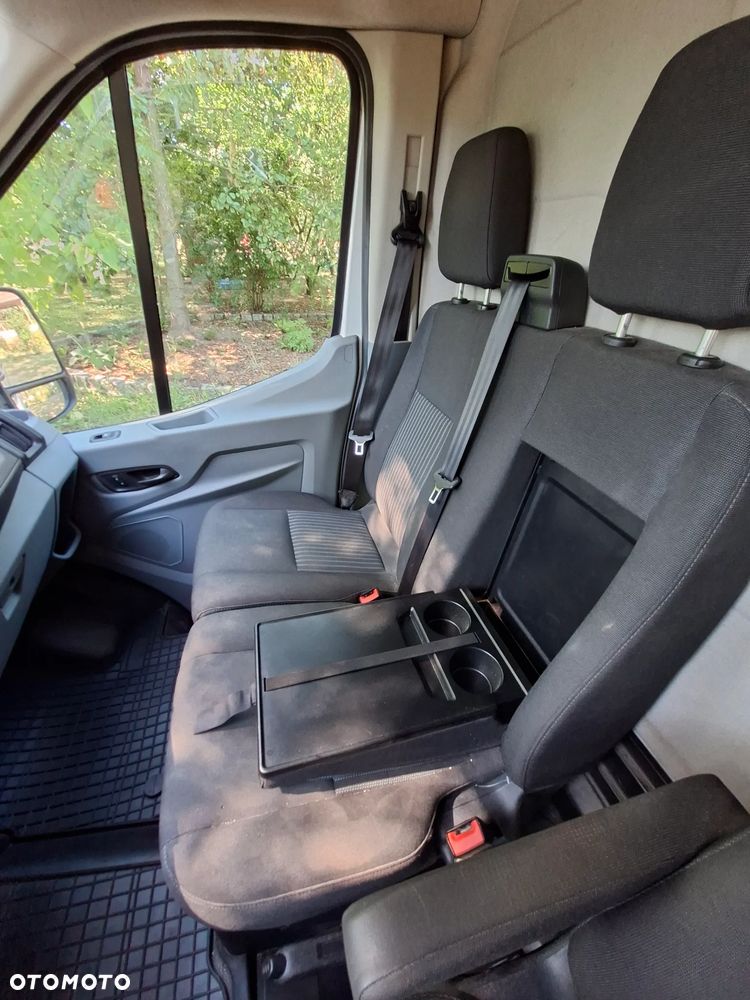 Ford Transit - 24