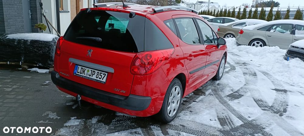 Peugeot 207 95 VTi Family - 9