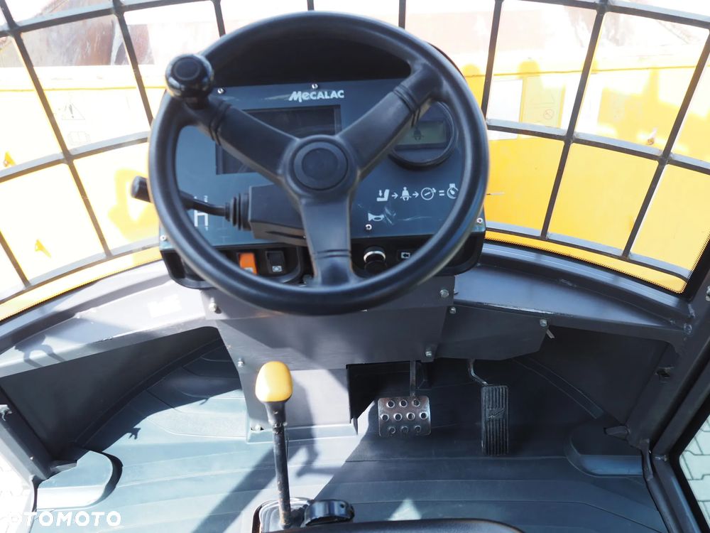 Mecalac 9MDX - 12