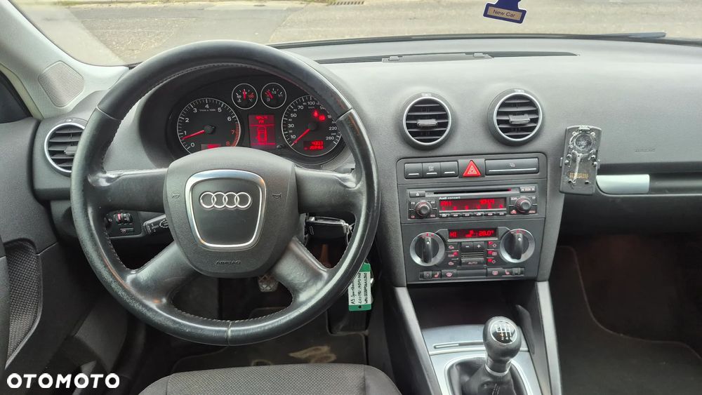 Audi A3 Sportback - 18