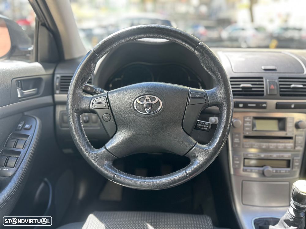 Toyota Avensis SW 2.0 D-4D - 5