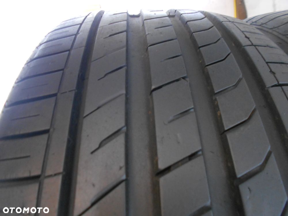 OPONY 225/40R19 NEXEN NFERA SU1 DOT 0321 7.8MM - 4