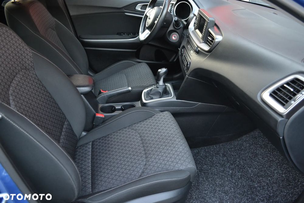 Kia Ceed 1.4 T-GDI M - 13