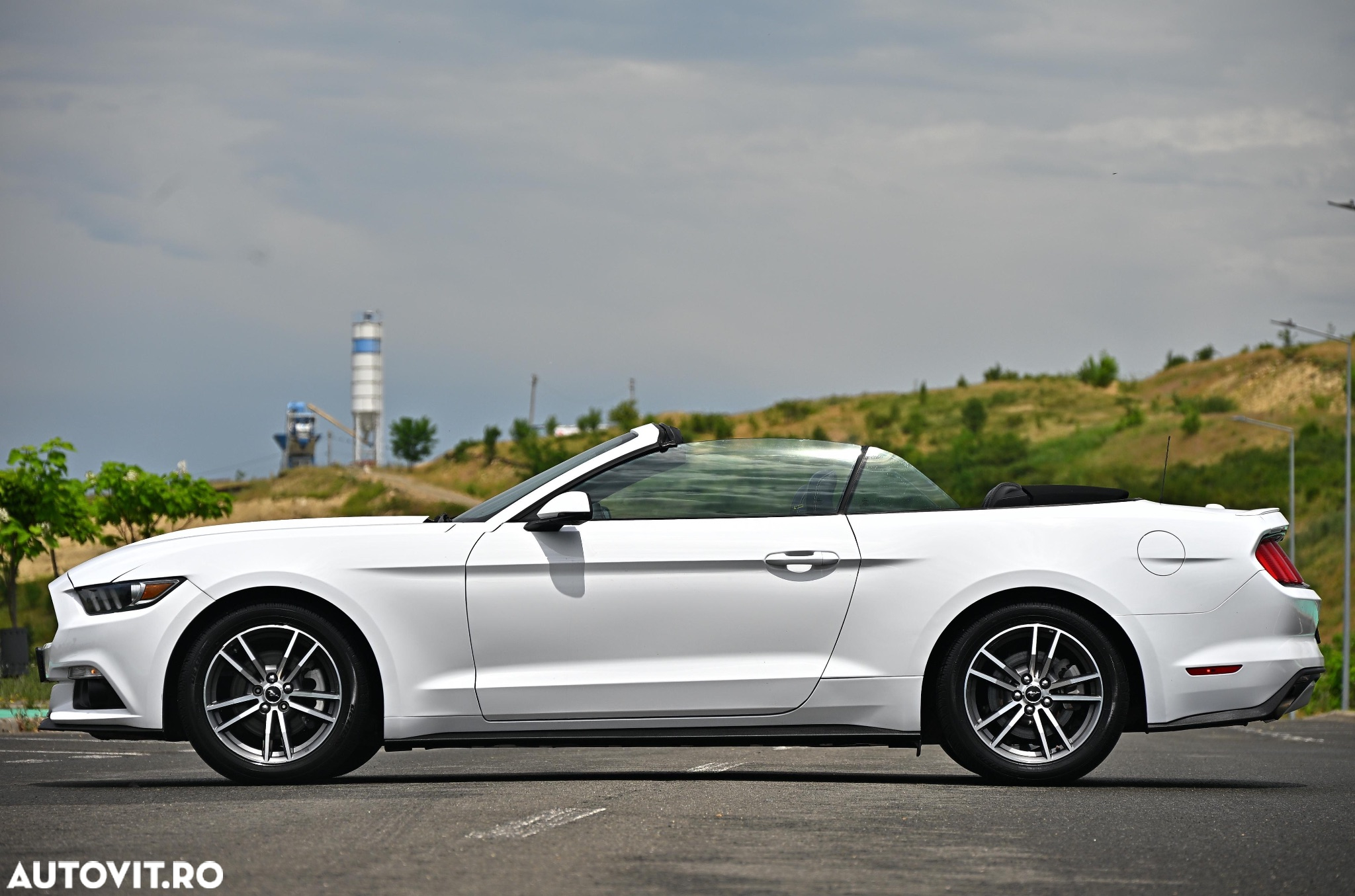 Ford Mustang Cabrio 2.3 Eco Boost - 4