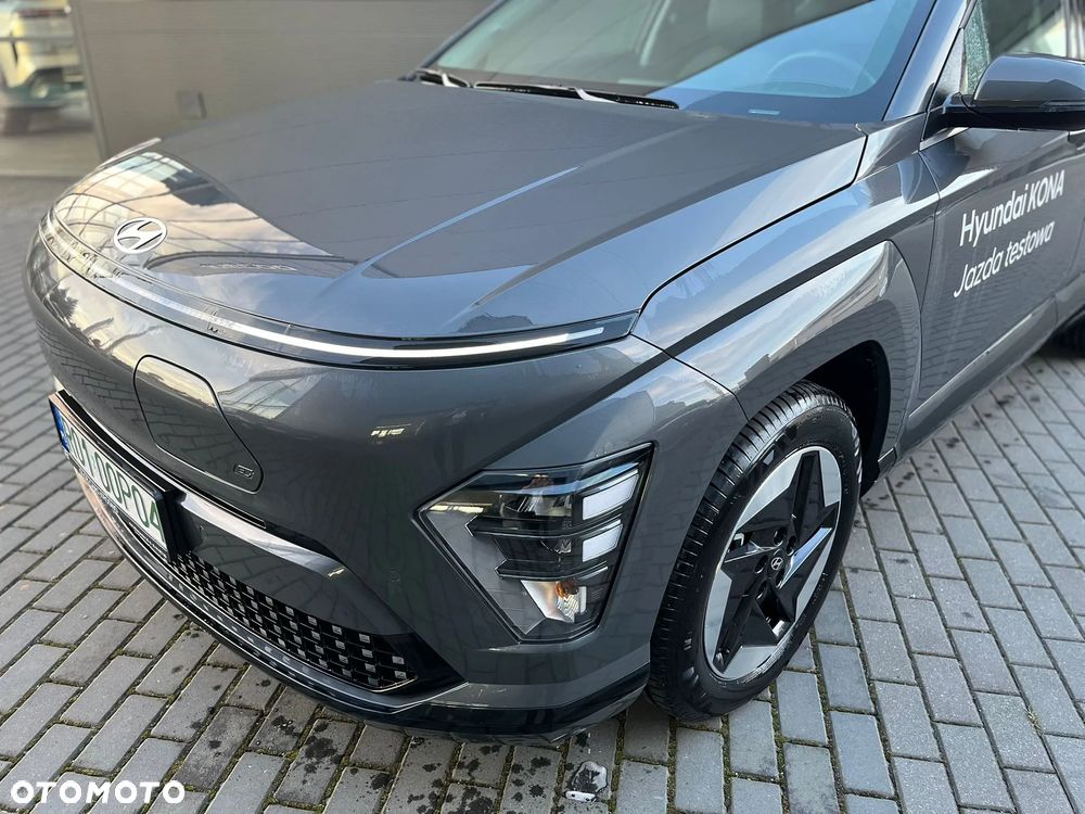 Hyundai Kona 65kWh Executive - 4
