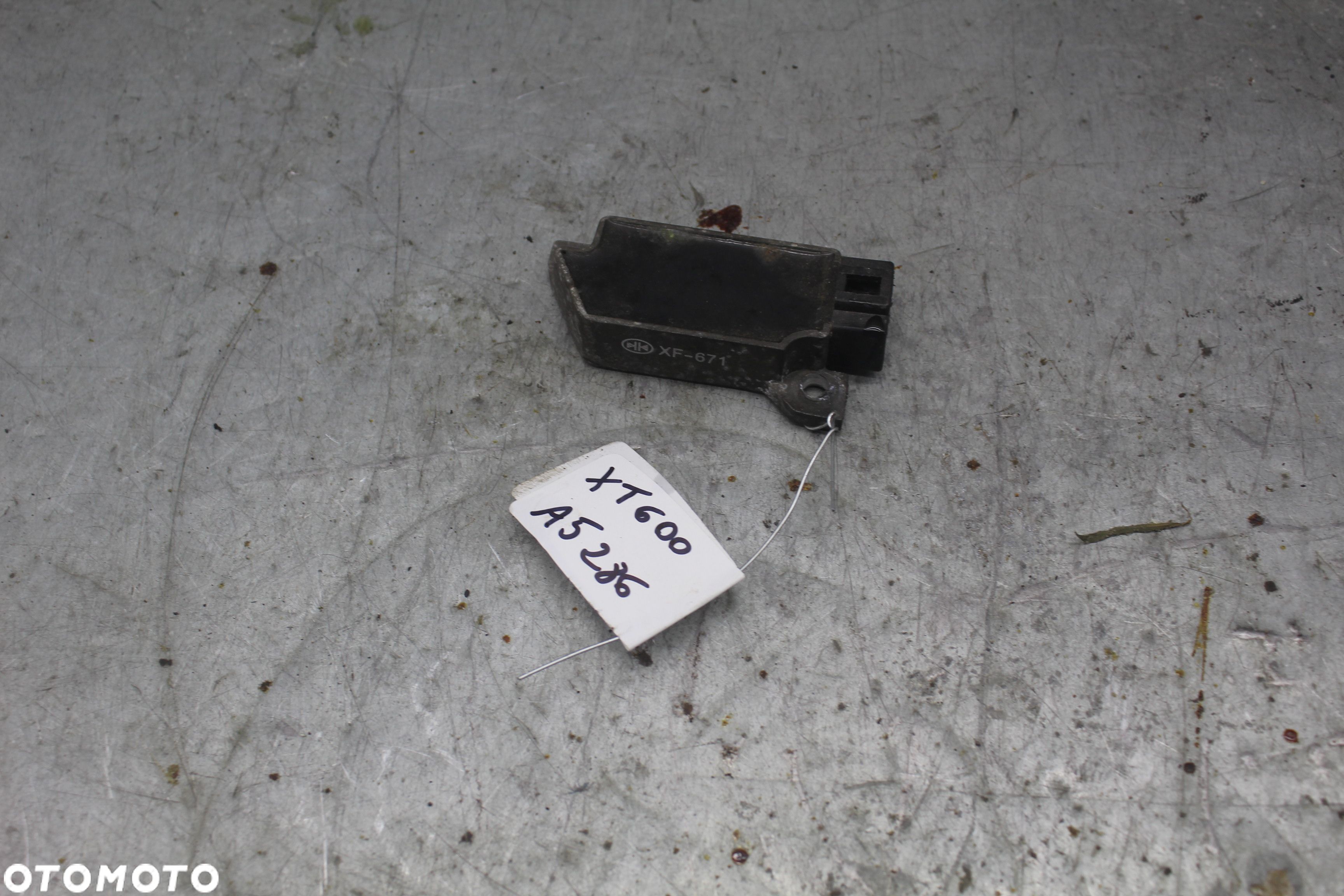 YAMAHA XT 600 2KF 90r Regulator napięcia - 1