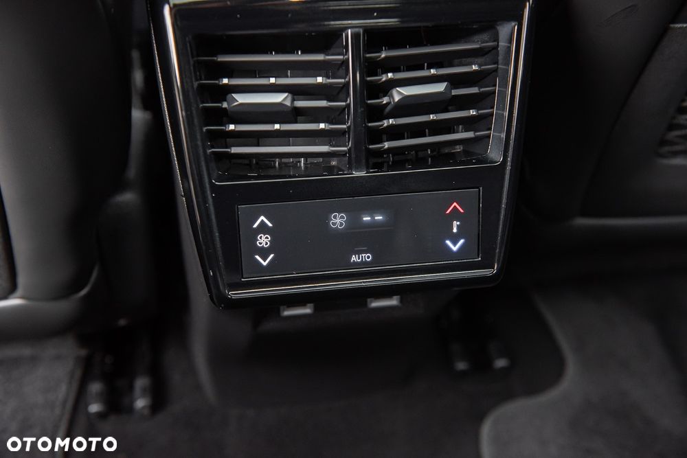 DS Automobiles DS 7 1.6 E-Tense Performance Line + - 38