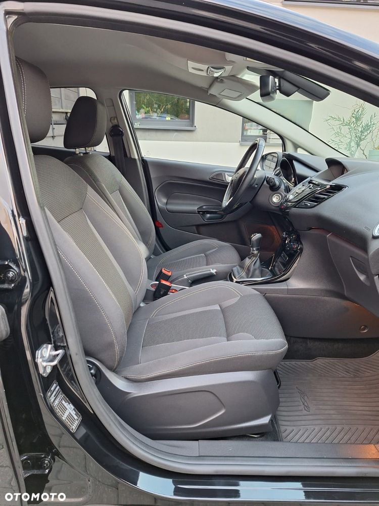 Ford Fiesta 1.0 EcoBoost STart-Stop Titanium - 22