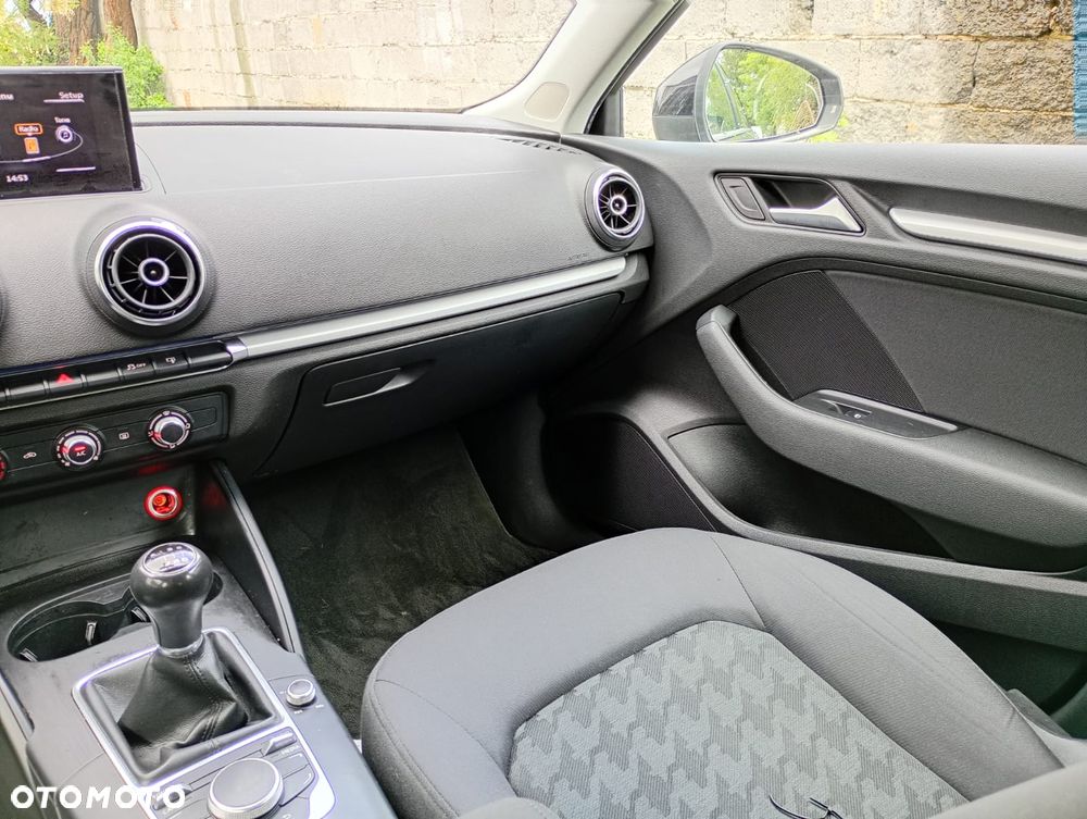 Audi A3 Sportback 1.2 TFSI Ambition - 14