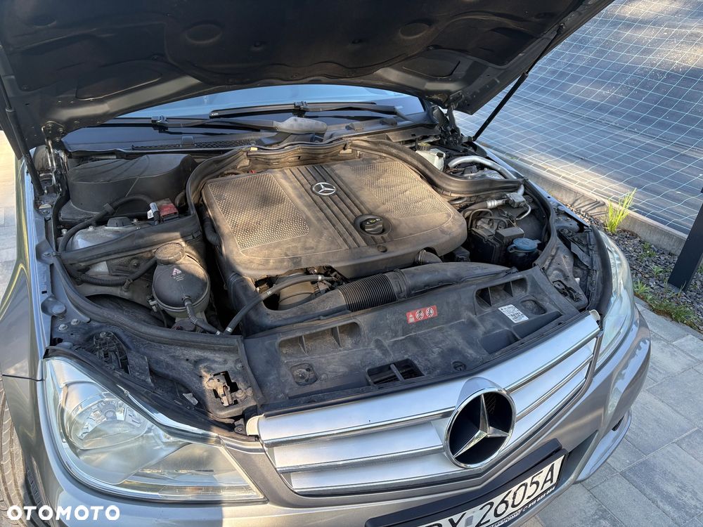 Mercedes-Benz Klasa C 200 CDI DPF BlueEFFICIENCY Special Edition - 28