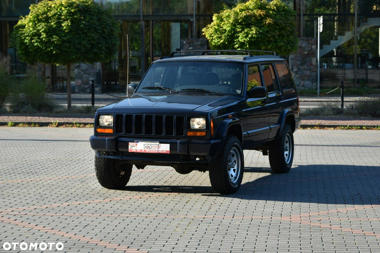 Jeep Cherokee - 2
