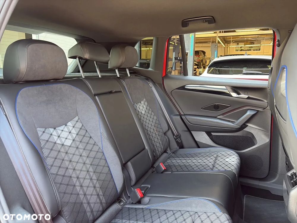 Volkswagen Tiguan - 29