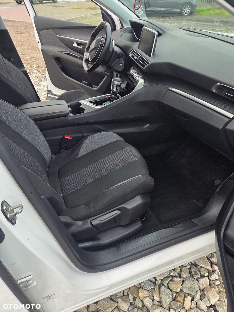 Peugeot 3008 PureTech 130 Stop & Start GPF Active Pack - 18