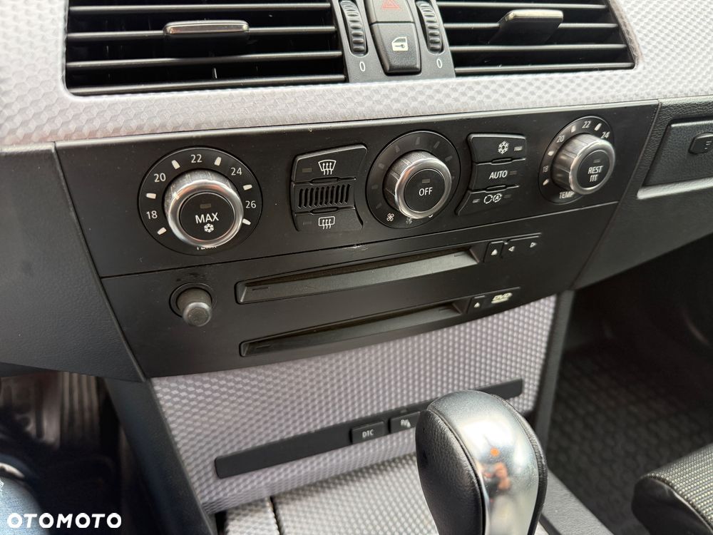 BMW Seria 5 530xd - 23