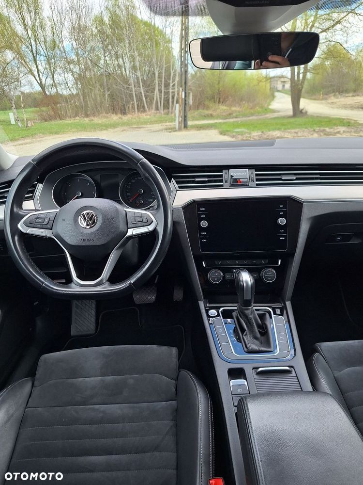 Volkswagen Passat 2.0 TDI SCR DSG Elegance - 6