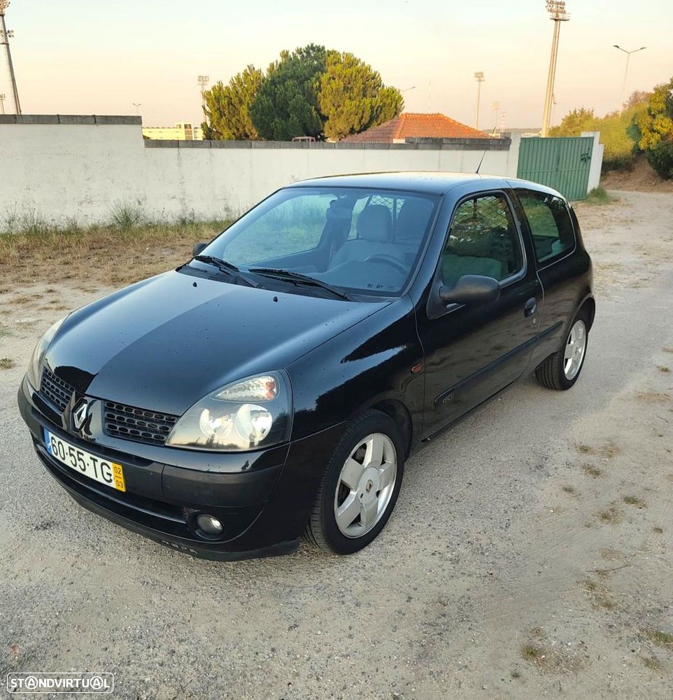 Renault Clio - 8