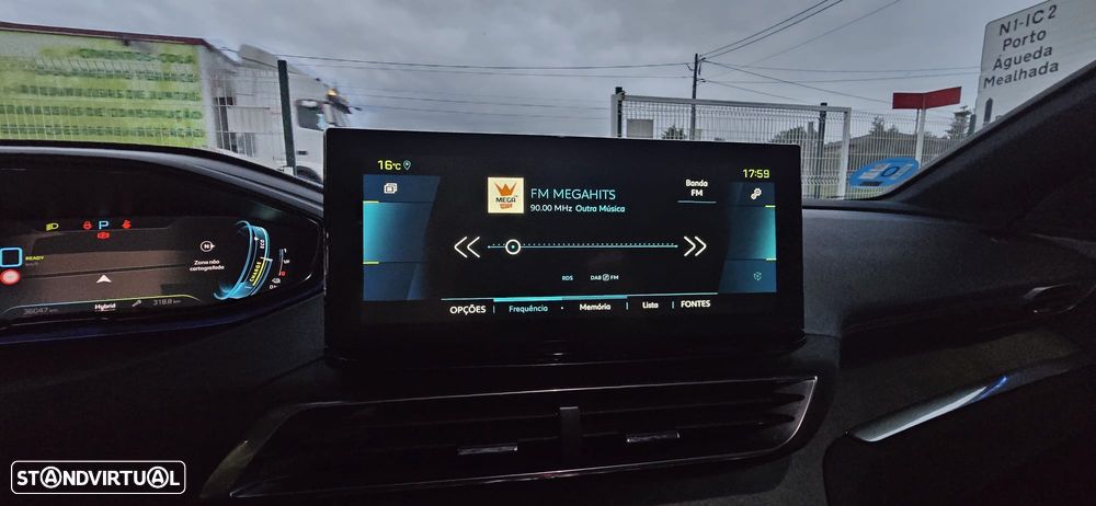 Peugeot 3008 1.6 Hybrid GT Pack e-EAT8 - 37