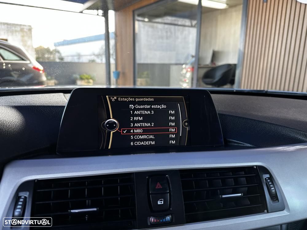 BMW 320 d Sport Line - 26