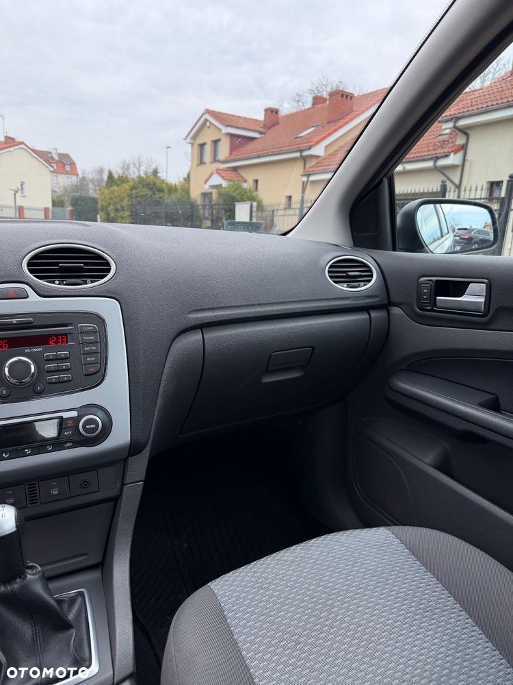 Ford Focus ver-1-8-tdci-ambiente - 9