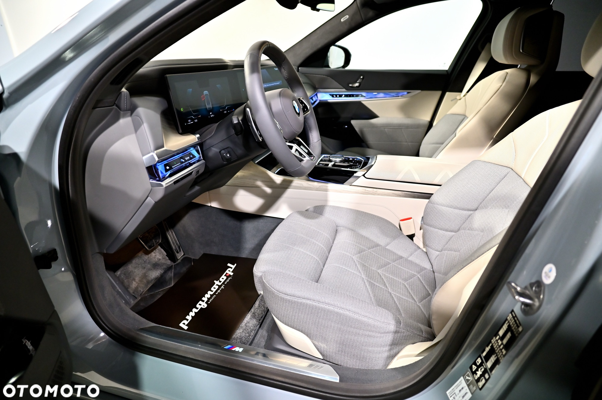 BMW Seria 7 - 11