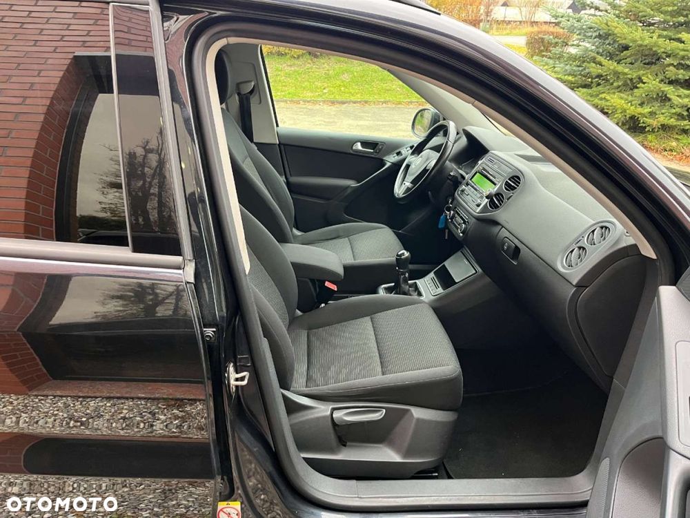 Volkswagen Tiguan 2.0 TDI SCR BlueMotion Technology Sport & Style - 17