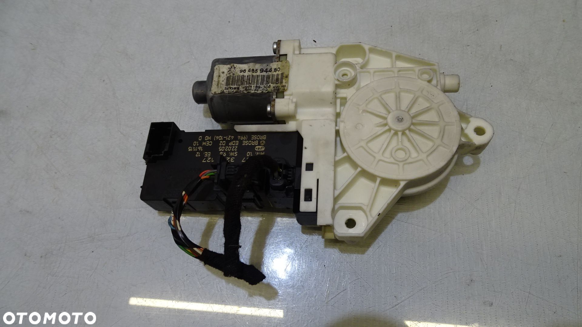SILNICZEK SZYB PRAWY PRZÓD PEUGEOT 407 1.6HDI 1137328127  9646594480 - 2